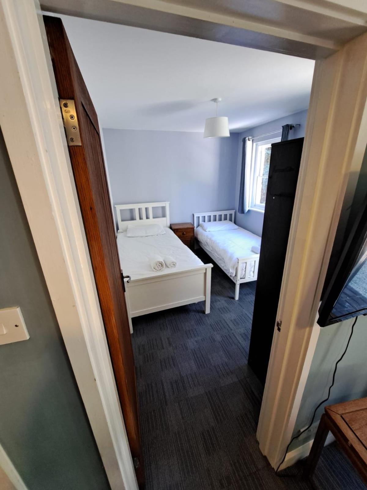 Watercress Barns Apartment Ситингбърн Екстериор снимка